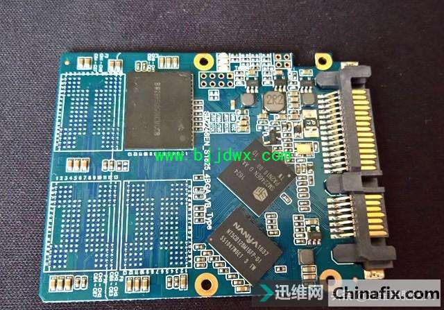 SSD固态硬盘质量差？维修师傅DIY修复全过程，7招搞定 变废为宝