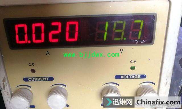 华硕飞行堡垒笔记本不开机,含桥大小换了20个件,终于完美修复