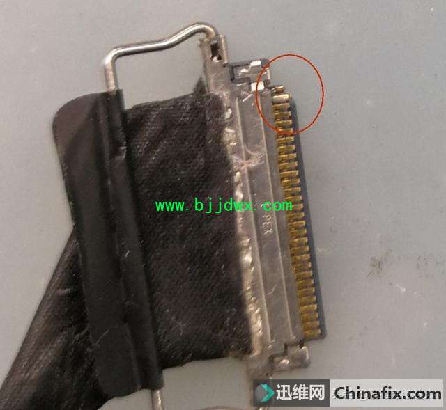 苹果笔记本开机不显示,拆机屏线屏接口居然都烧坏,到底经历了啥